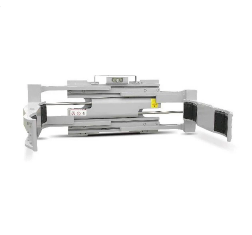 Iekrāvēja kausa skava